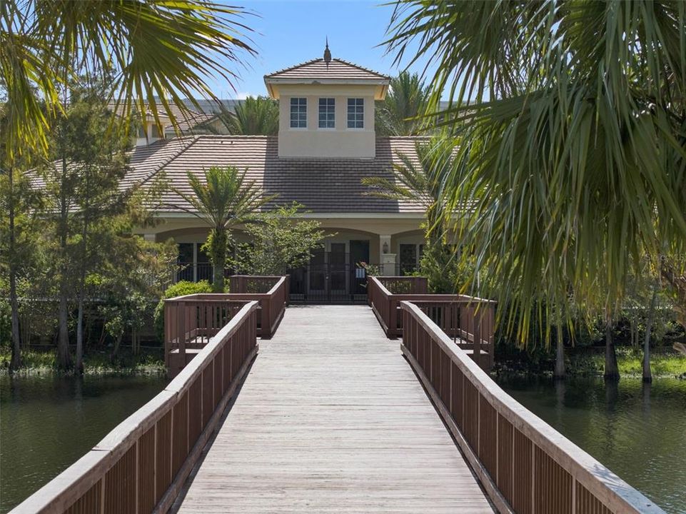 For Sale: $400,000 (3 beds, 3 baths, 1989 Square Feet)