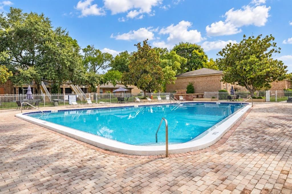 For Sale: $115,000 (1 beds, 1 baths, 759 Square Feet)