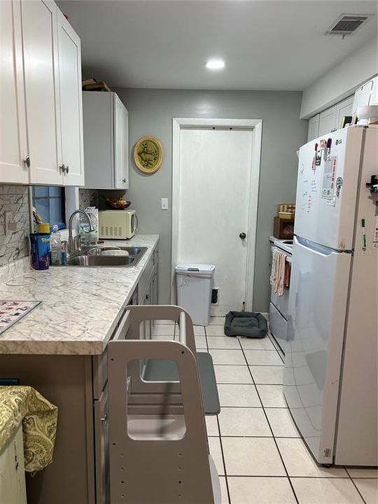 For Sale: $467,000 (3 beds, 2 baths, 1053 Square Feet)