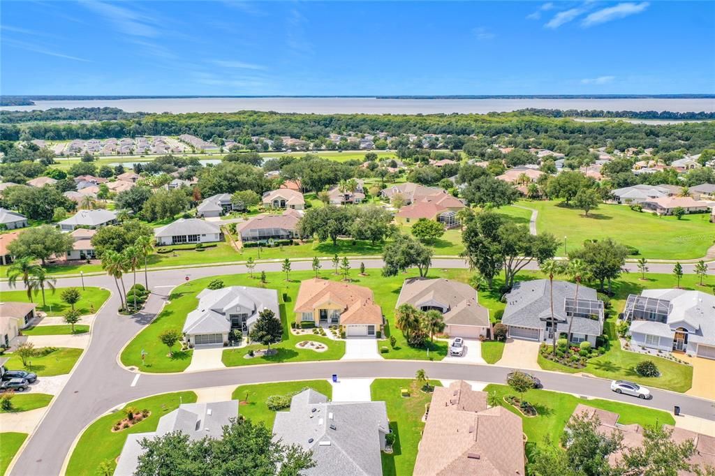 For Sale: $349,900 (3 beds, 2 baths, 1830 Square Feet)