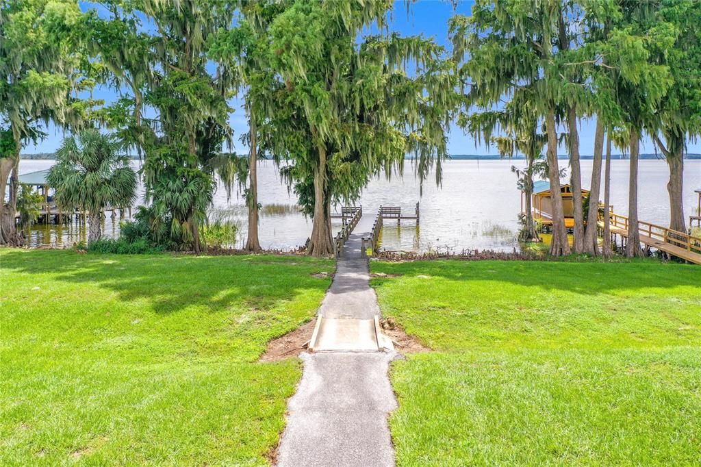 For Sale: $349,900 (3 beds, 2 baths, 1830 Square Feet)