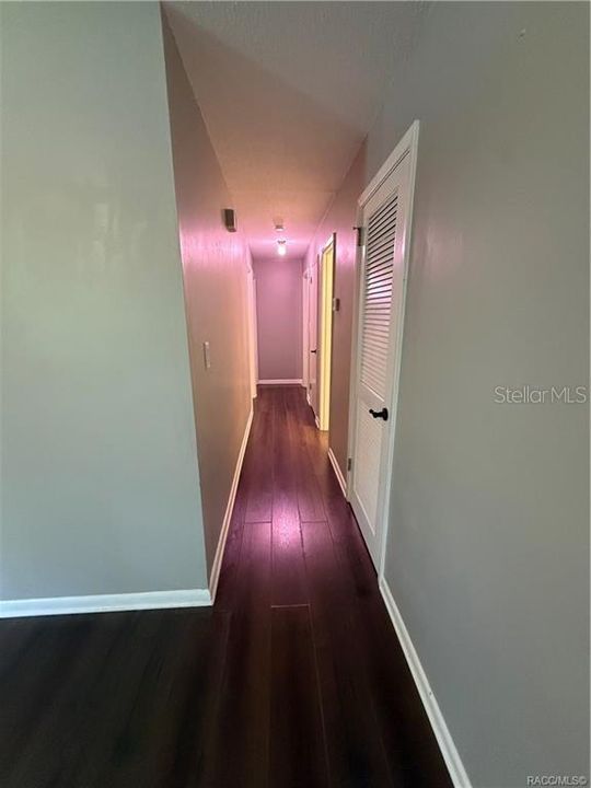На продажу: $225,000 (3 спален, 2 ванн, 1120 Квадратных фут)