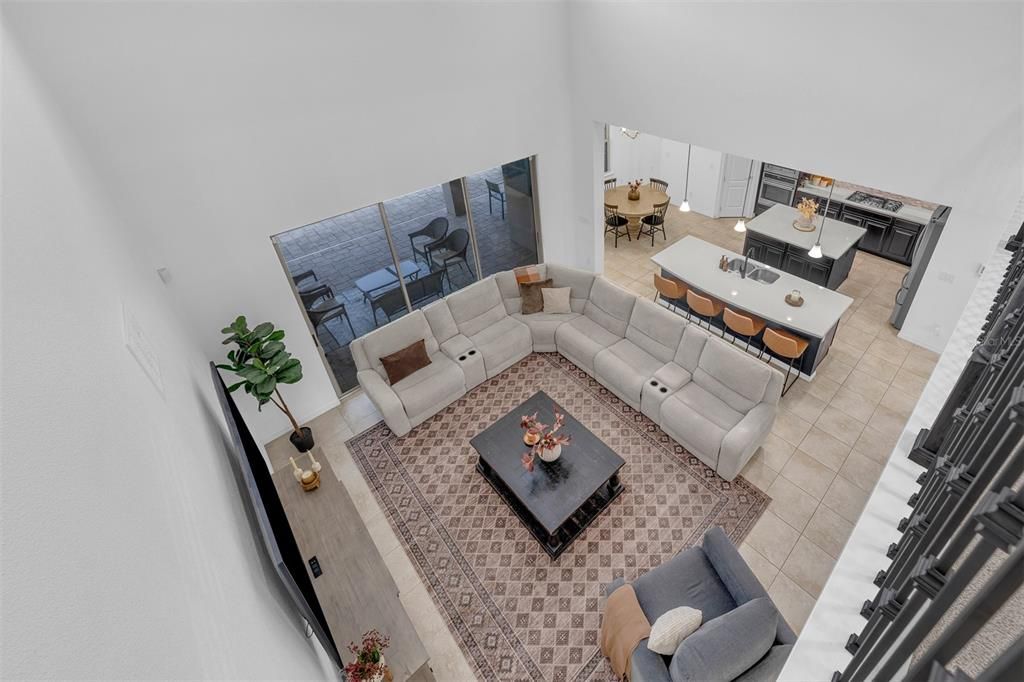 For Sale: $960,000 (6 beds, 5 baths, 4341 Square Feet)