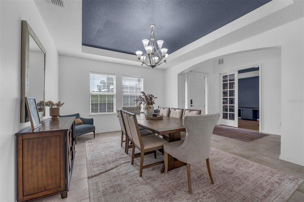 For Sale: $960,000 (6 beds, 5 baths, 4341 Square Feet)