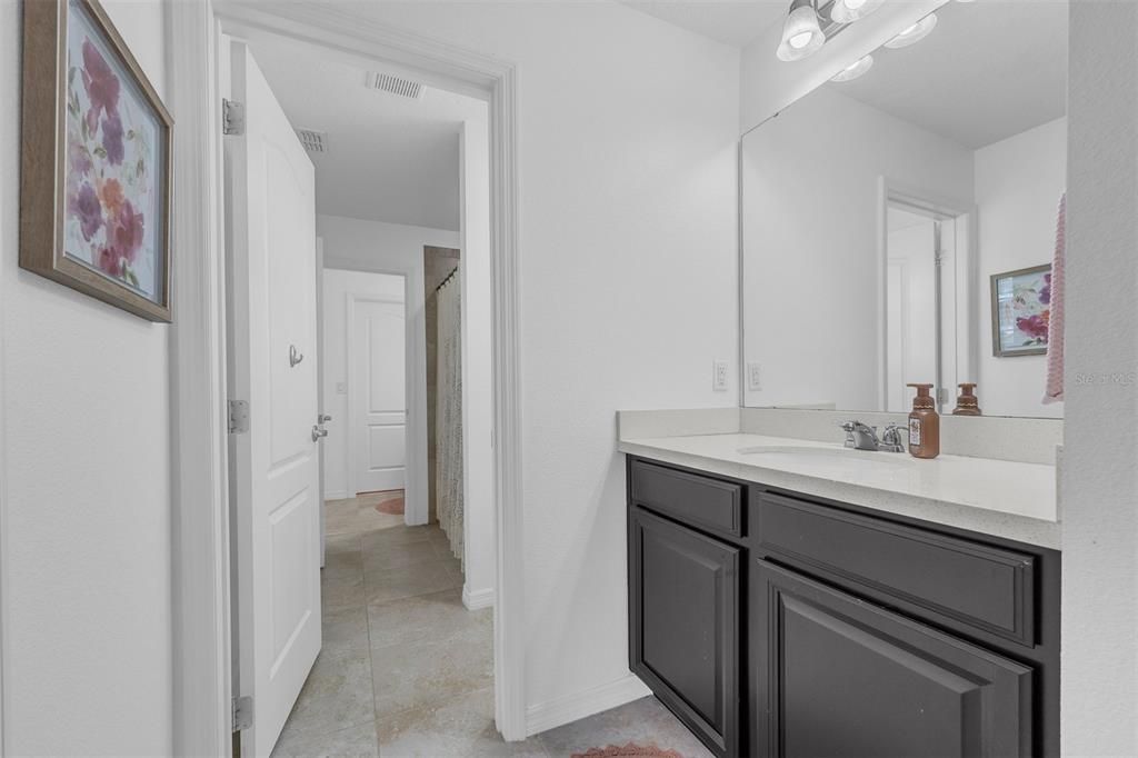 For Sale: $960,000 (6 beds, 5 baths, 4341 Square Feet)
