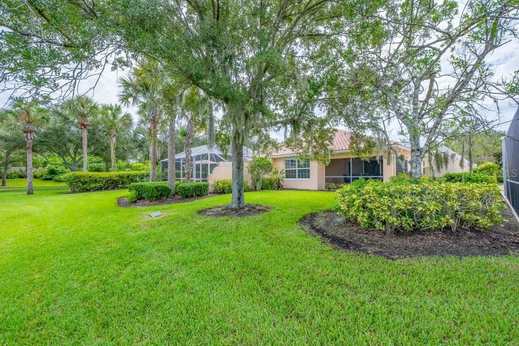 For Sale: $459,427 (2 beds, 2 baths, 1534 Square Feet)