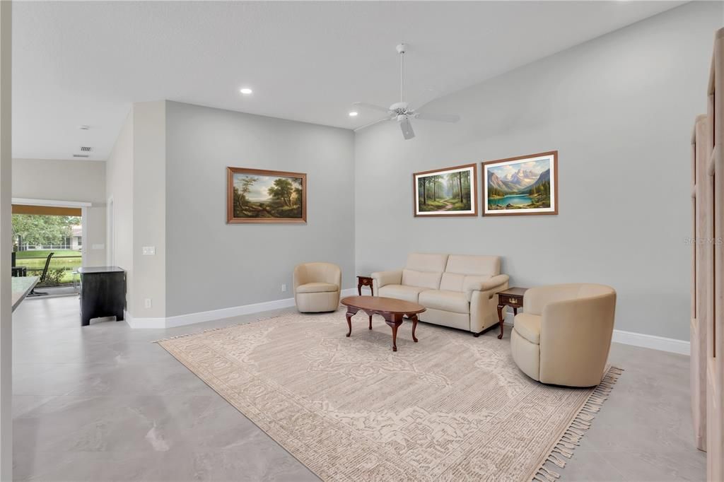 For Sale: $459,427 (2 beds, 2 baths, 1534 Square Feet)