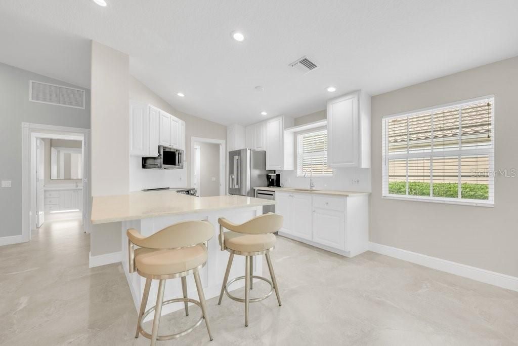 For Sale: $459,427 (2 beds, 2 baths, 1534 Square Feet)