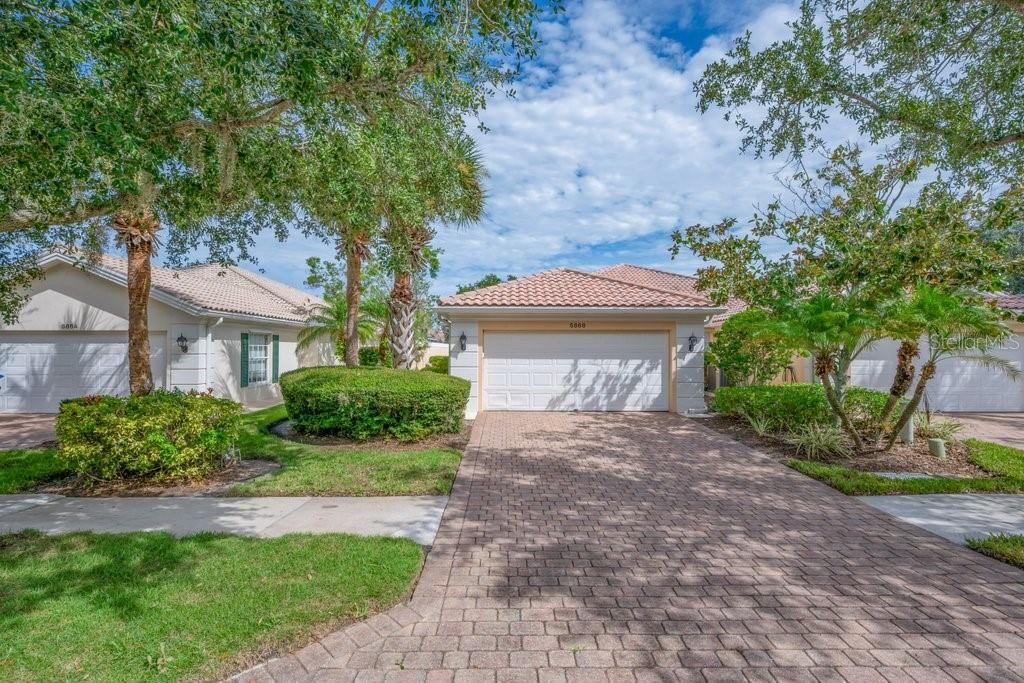 For Sale: $459,427 (2 beds, 2 baths, 1534 Square Feet)