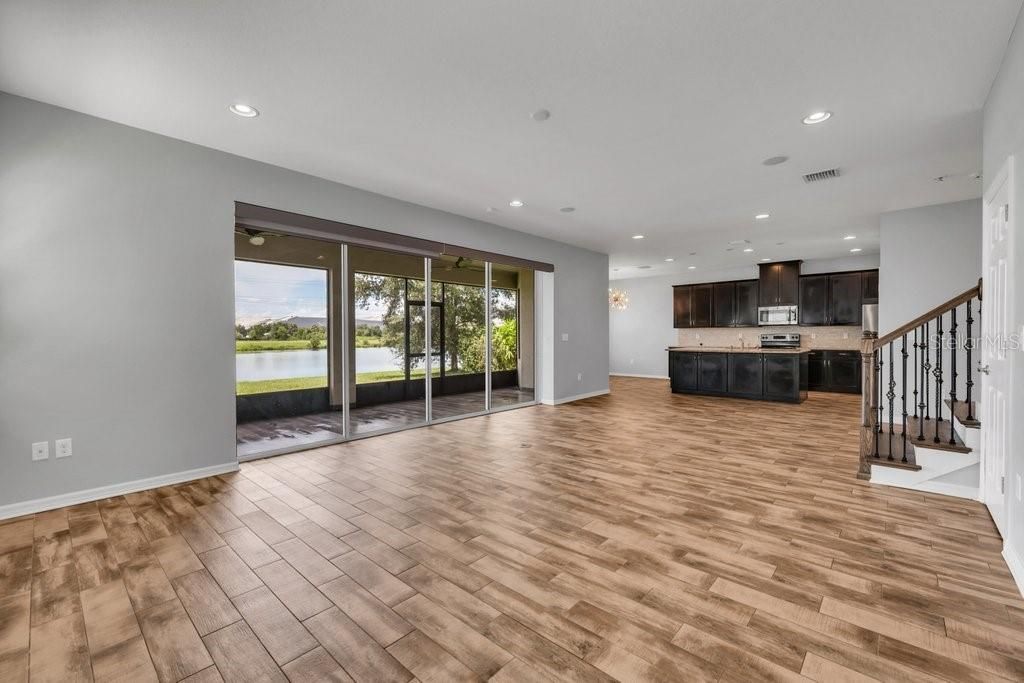En Venta: $519,900 (5 camas, 3 baños, 3600 Pies cuadrados)
