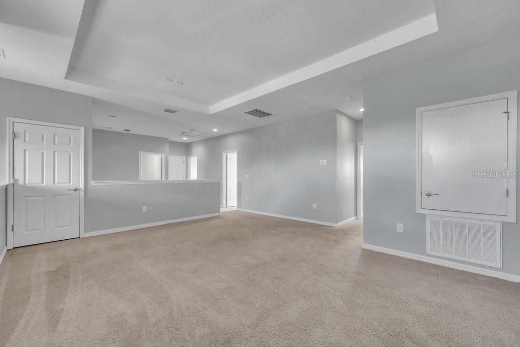 En Venta: $519,900 (5 camas, 3 baños, 3600 Pies cuadrados)