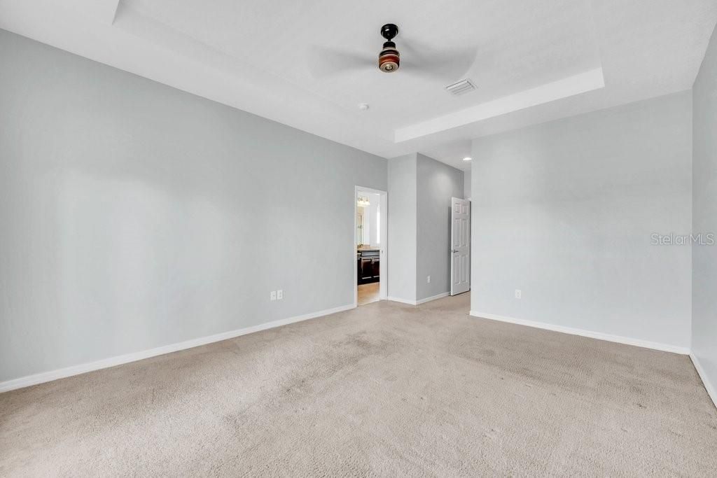 En Venta: $519,900 (5 camas, 3 baños, 3600 Pies cuadrados)