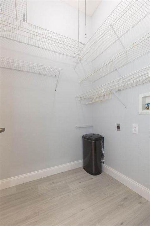 En Venta: $290,000 (3 camas, 2 baños, 1751 Pies cuadrados)