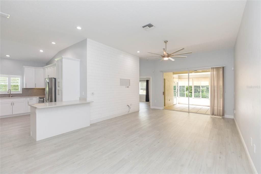 En Venta: $290,000 (3 camas, 2 baños, 1751 Pies cuadrados)