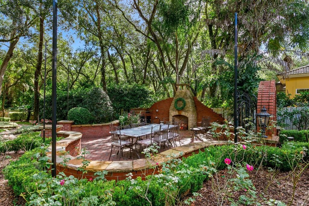 For Sale: $2,400,000 (4 beds, 3 baths, 5352 Square Feet)