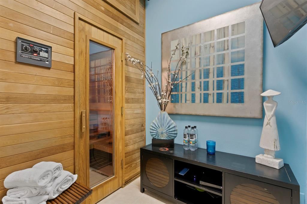 For Sale: $2,400,000 (4 beds, 3 baths, 5352 Square Feet)