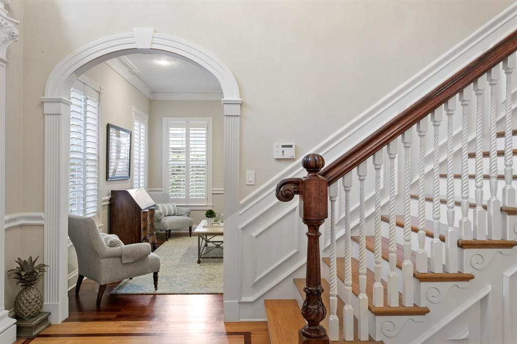 For Sale: $2,400,000 (4 beds, 3 baths, 5352 Square Feet)