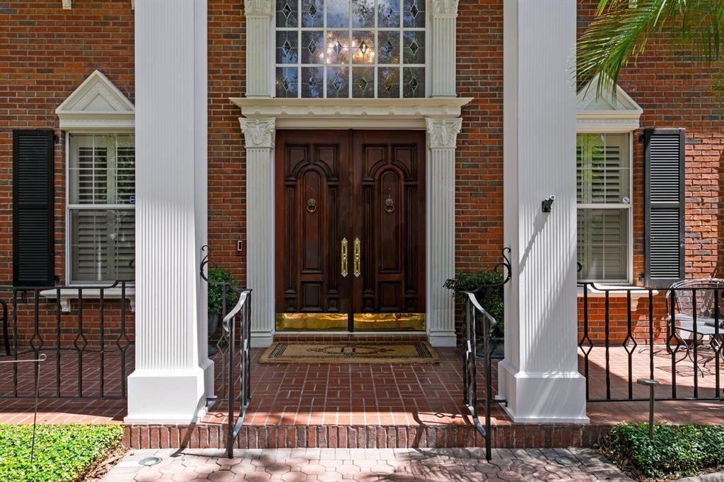 For Sale: $2,400,000 (4 beds, 3 baths, 5352 Square Feet)