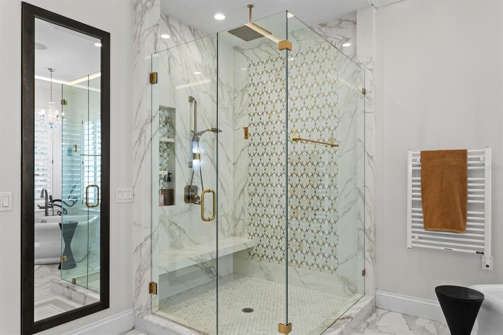 For Sale: $2,400,000 (4 beds, 3 baths, 5352 Square Feet)