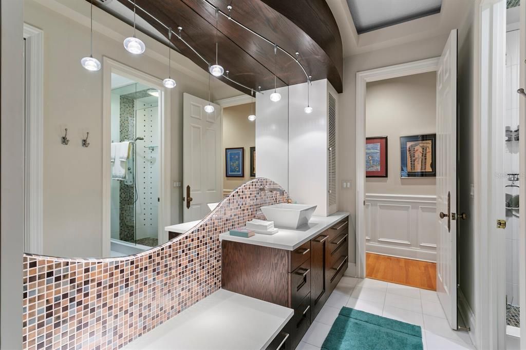 For Sale: $2,400,000 (4 beds, 3 baths, 5352 Square Feet)