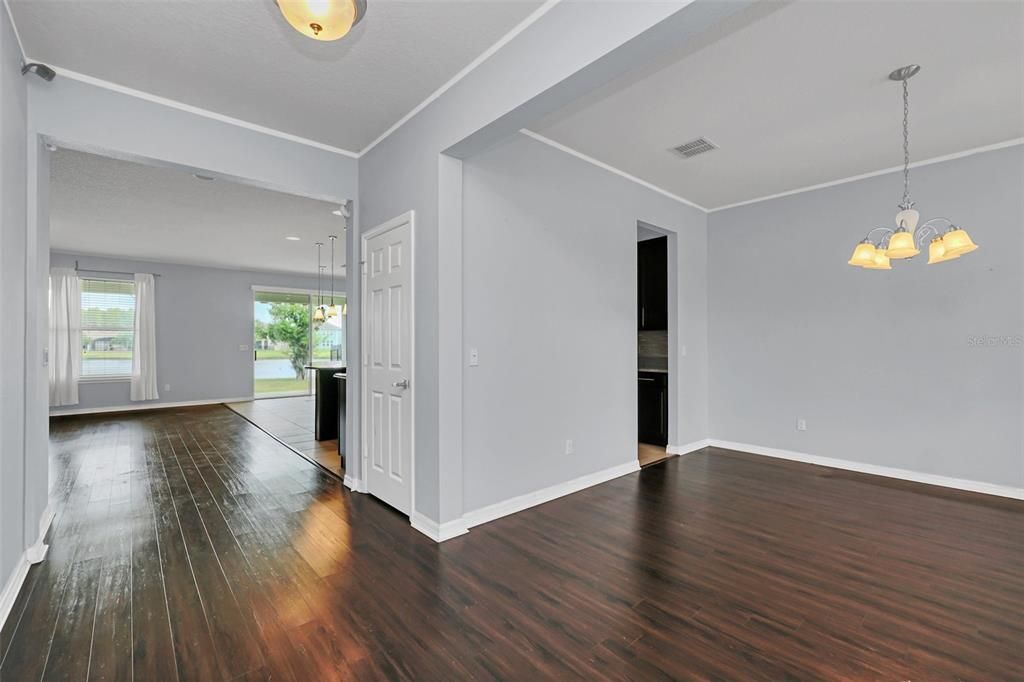 For Sale: $679,000 (5 beds, 3 baths, 3509 Square Feet)