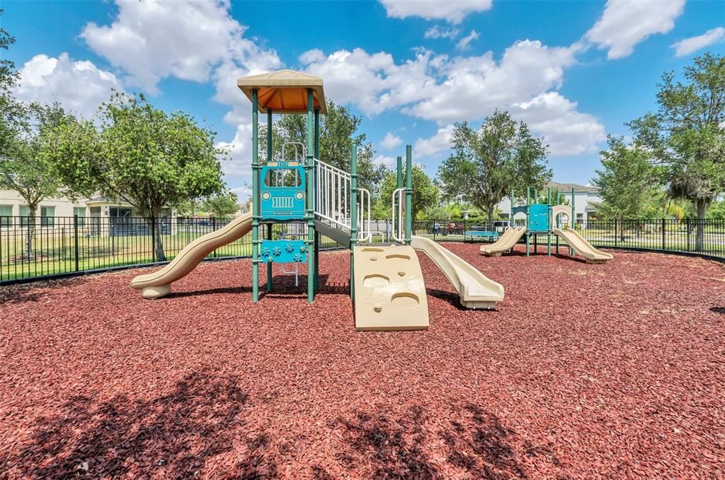 For Sale: $679,000 (5 beds, 3 baths, 3509 Square Feet)