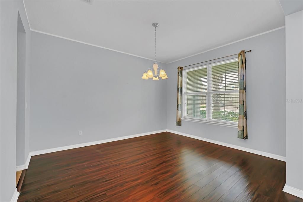 For Sale: $679,000 (5 beds, 3 baths, 3509 Square Feet)