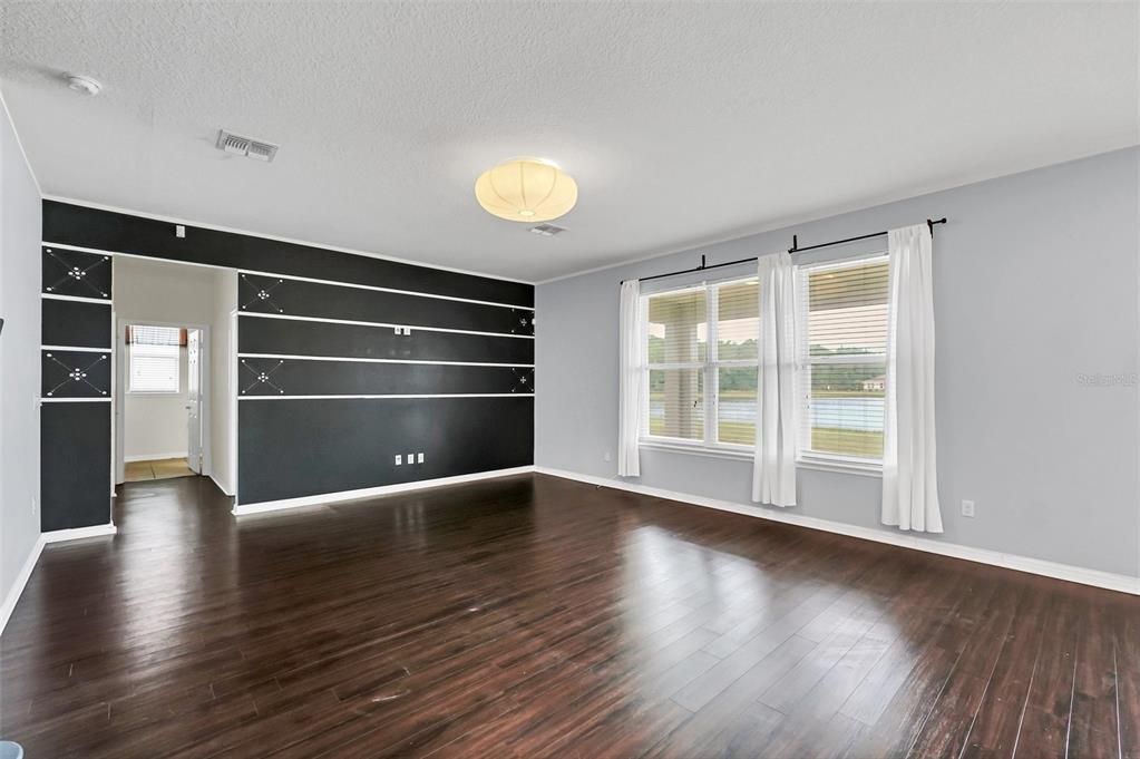 For Sale: $679,000 (5 beds, 3 baths, 3509 Square Feet)