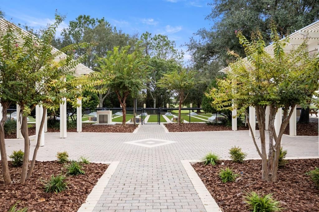 For Sale: $599,900 (3 beds, 2 baths, 2819 Square Feet)