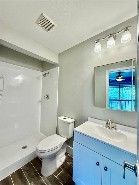 For Rent: $2,000 (2 beds, 2 baths, 1120 Square Feet)