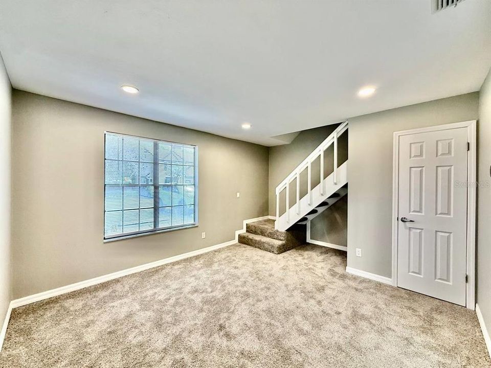 For Rent: $2,000 (2 beds, 2 baths, 1120 Square Feet)