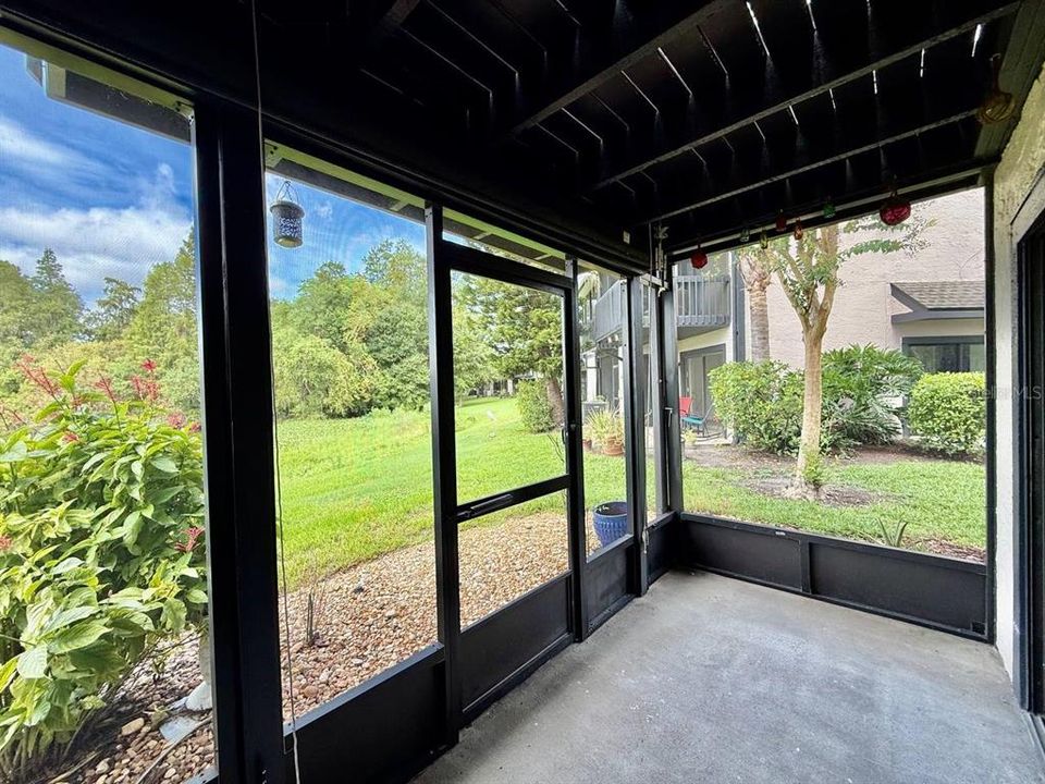 For Rent: $2,000 (2 beds, 2 baths, 1120 Square Feet)