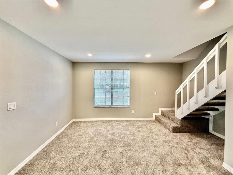 For Rent: $2,000 (2 beds, 2 baths, 1120 Square Feet)