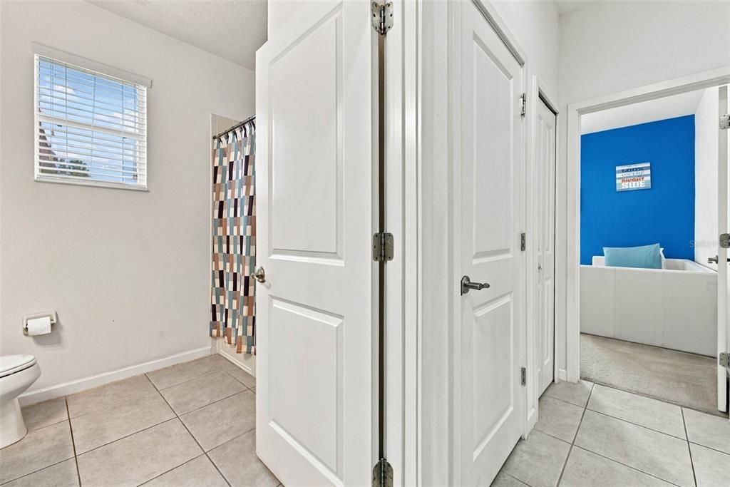 En Venta: $475,000 (4 camas, 3 baños, 1848 Pies cuadrados)