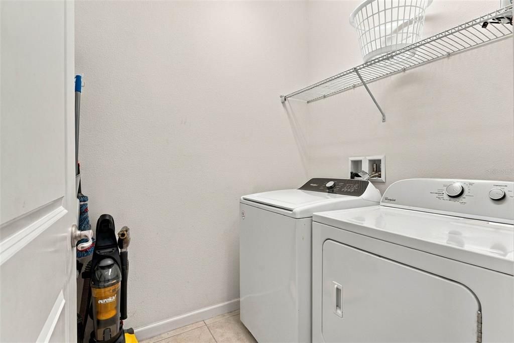 En Venta: $475,000 (4 camas, 3 baños, 1848 Pies cuadrados)