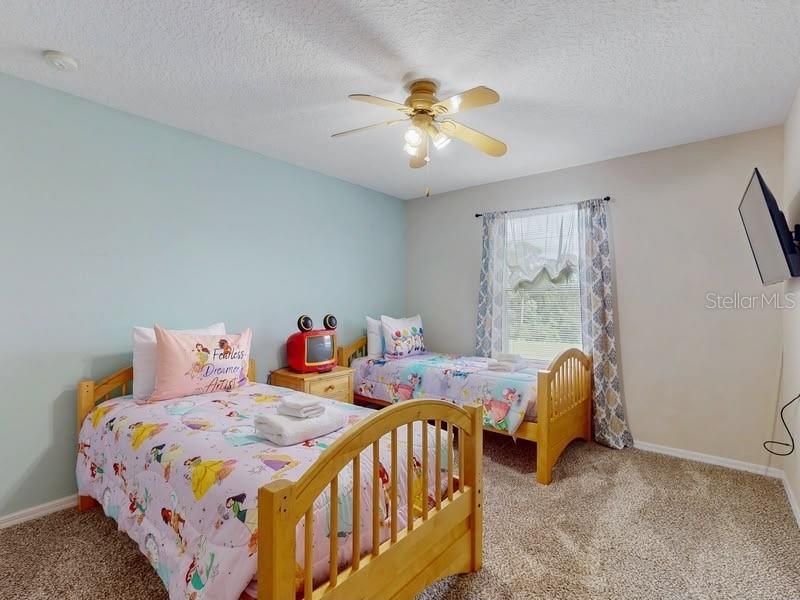 For Rent: $4,250 (7 beds, 6 baths, 3599 Square Feet)