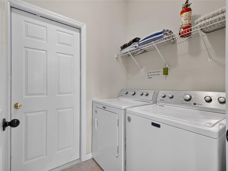 В аренду: $3,850 (7 спален, 6 ванн, 3599 Квадратных фут)