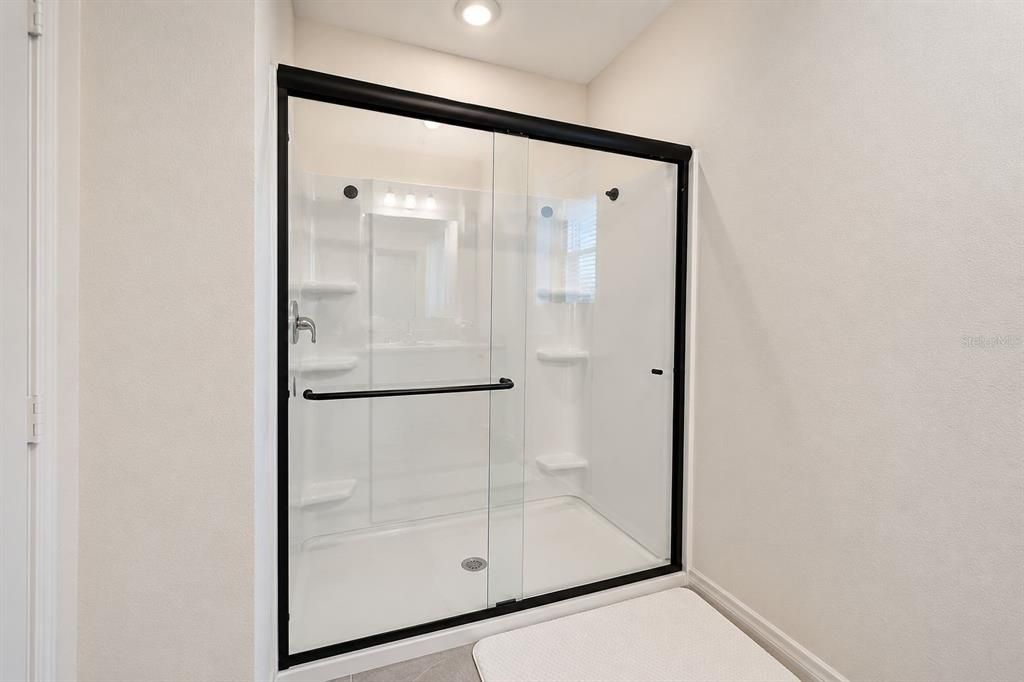 В аренду: $3,400 (5 спален, 3 ванн, 2696 Квадратных фут)