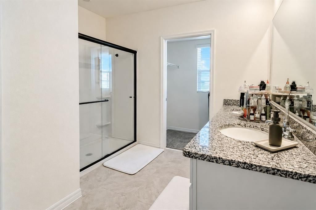 В аренду: $3,400 (5 спален, 3 ванн, 2696 Квадратных фут)