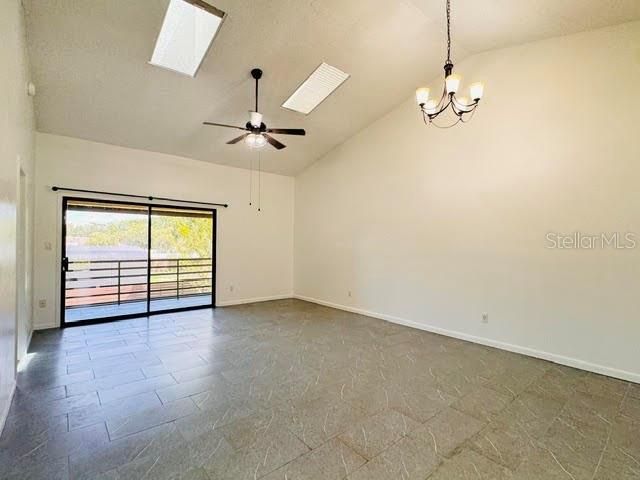 For Rent: $1,700 (2 beds, 2 baths, 1089 Square Feet)