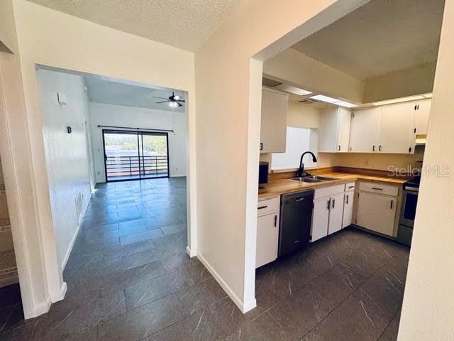 For Rent: $1,700 (2 beds, 2 baths, 1089 Square Feet)