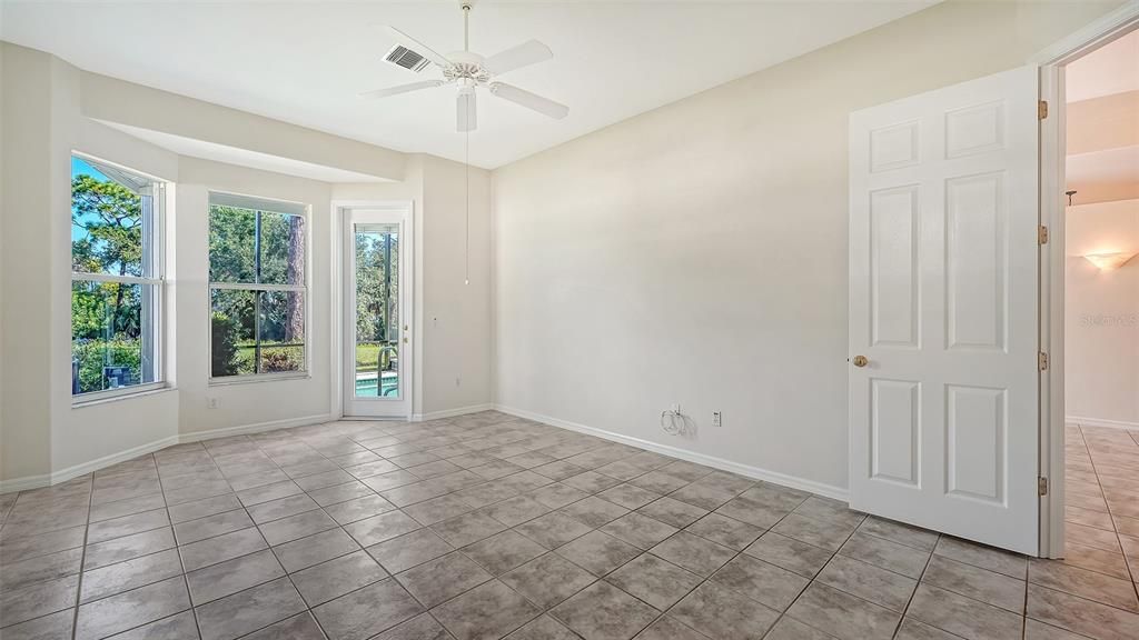 En Venta: $439,000 (3 camas, 2 baños, 1773 Pies cuadrados)