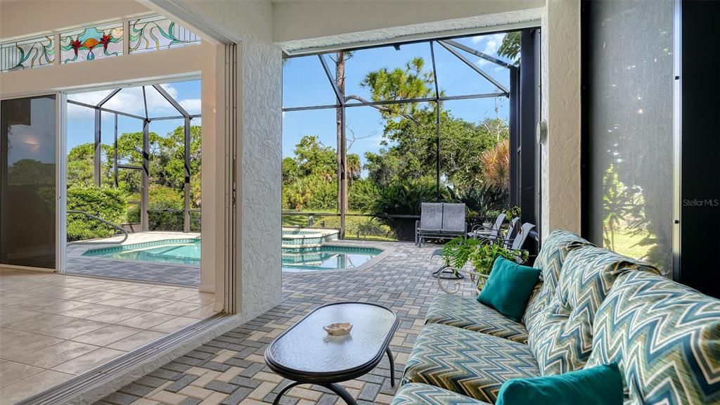 En Venta: $439,000 (3 camas, 2 baños, 1773 Pies cuadrados)