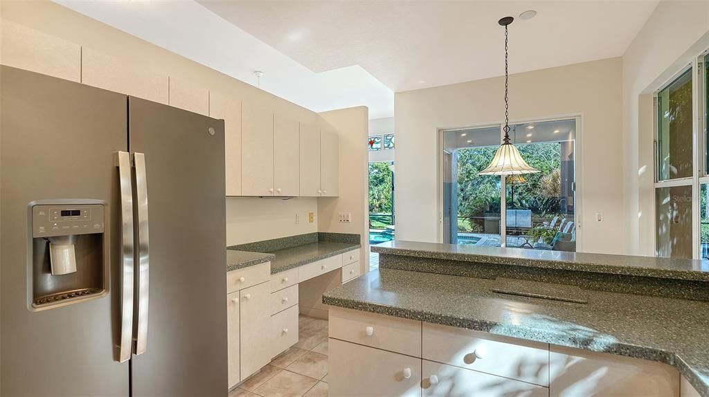 En Venta: $439,000 (3 camas, 2 baños, 1773 Pies cuadrados)
