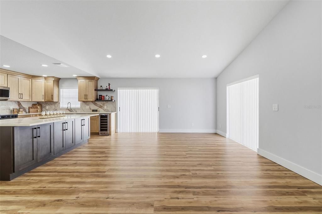For Sale: $825,000 (3 beds, 2 baths, 2106 Square Feet)