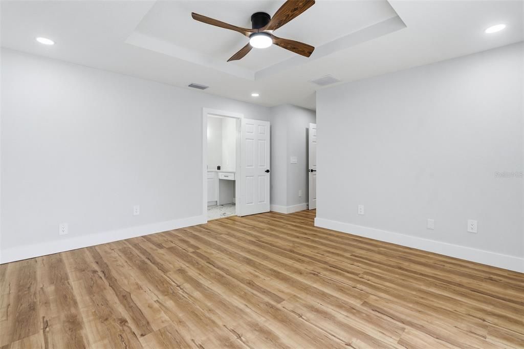 For Sale: $825,000 (3 beds, 2 baths, 2106 Square Feet)