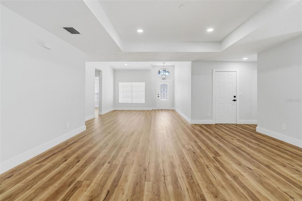 For Sale: $825,000 (3 beds, 2 baths, 2106 Square Feet)