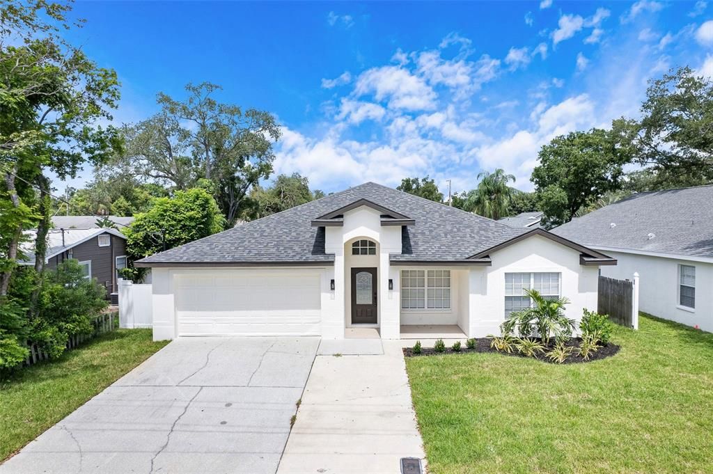 For Sale: $825,000 (3 beds, 2 baths, 2106 Square Feet)