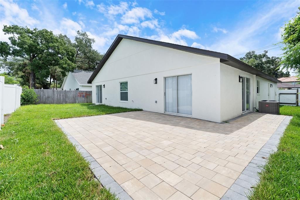 For Sale: $825,000 (3 beds, 2 baths, 2106 Square Feet)