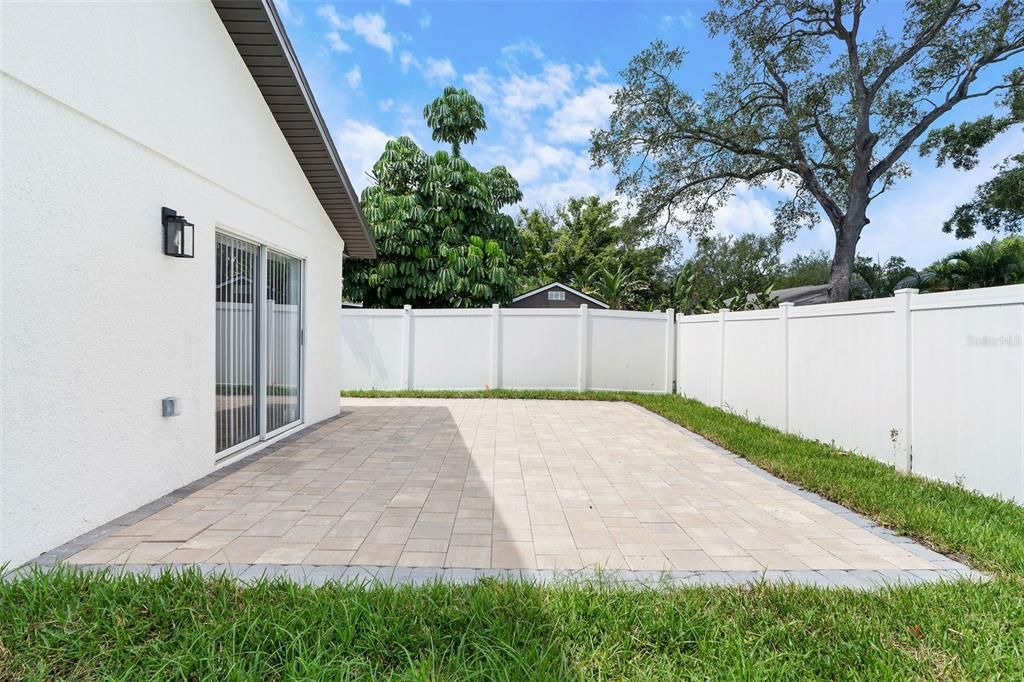 For Sale: $825,000 (3 beds, 2 baths, 2106 Square Feet)